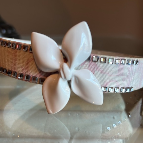 ❤️VINTAGE❤️. RARE Christian Dior monogram trotter choker w/ rhinestones & flower - Picture 4 of 8